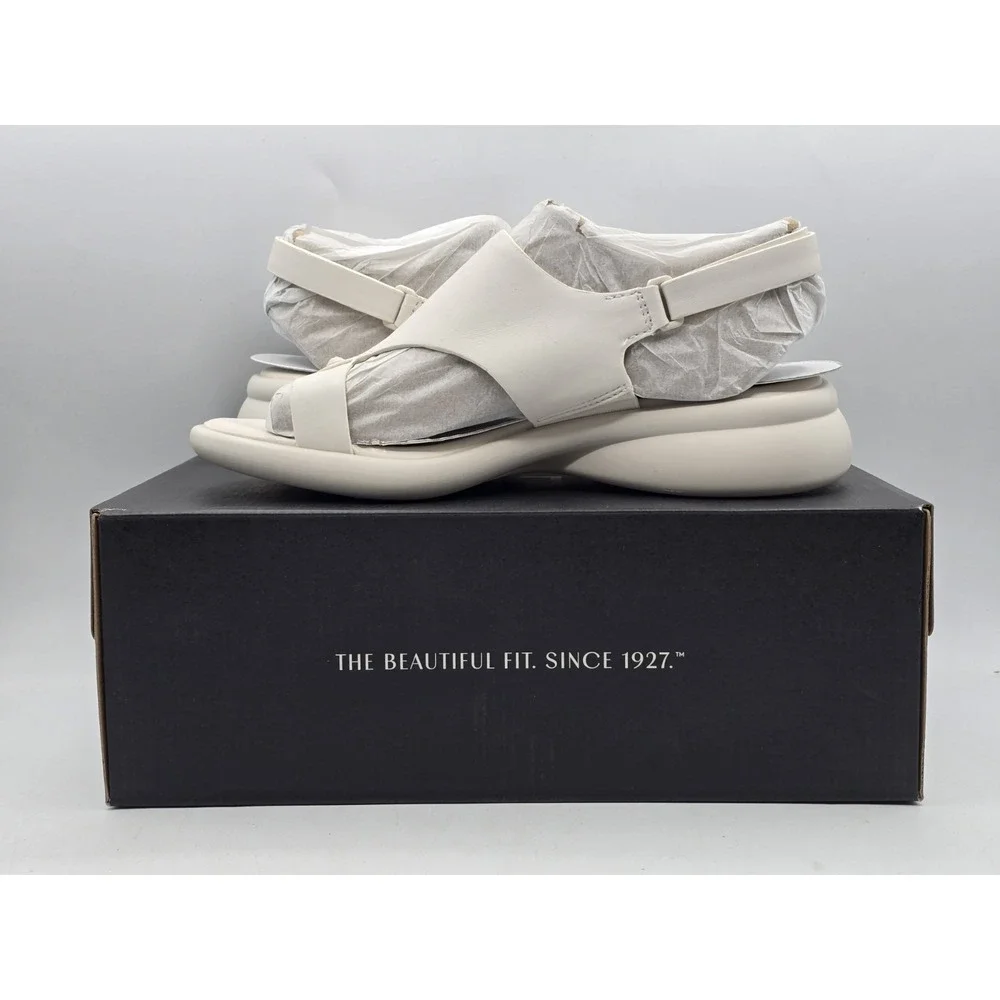 NEW Naturalizer Lillian warm White‎ Women's Sandals sz 7 W Wide